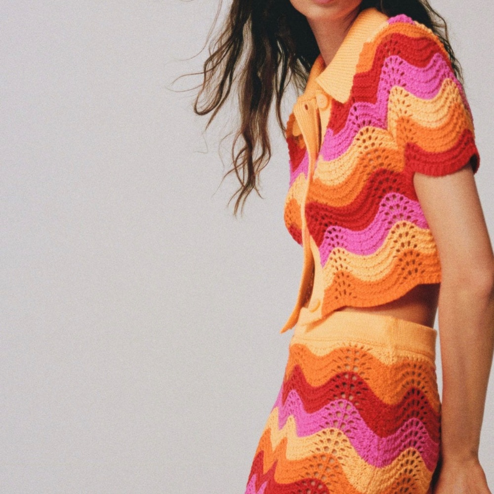 Mango Womans bright summer embroidery fun set!